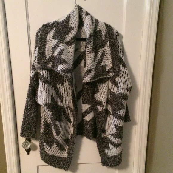 Express Houndstooth Knit Cardigan Sweater Small - Picture 2 of 6